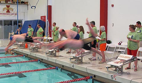 Swimmers Leaving the blocks